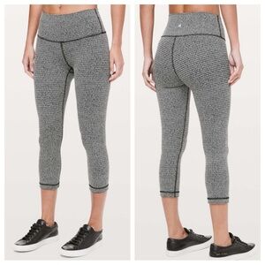 lululemon crop wunder under teeny tooth leggings